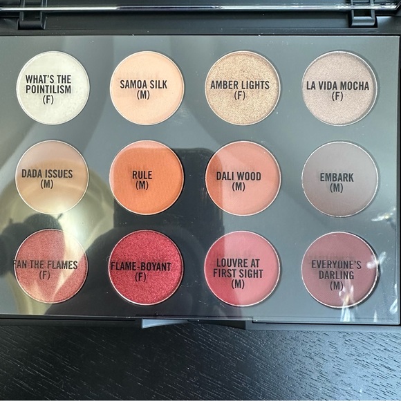 NWOT MAC Flame-Boyant Art Library Eye Shadow Palette - Picture 2 of 2